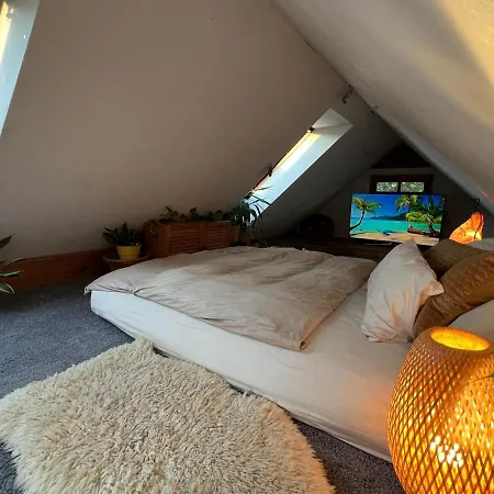 Bali-style Tinyhaus Am Wald *