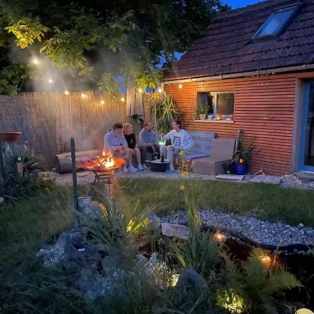 Holiday home Bali-style Tinyhaus Am Wald