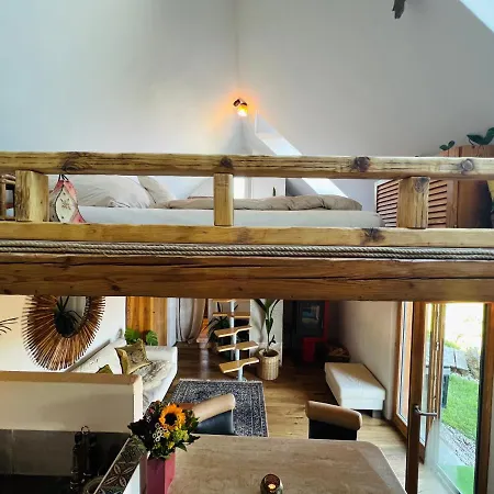 Bali-style Tinyhaus Am Wald Holiday home Bruckberg